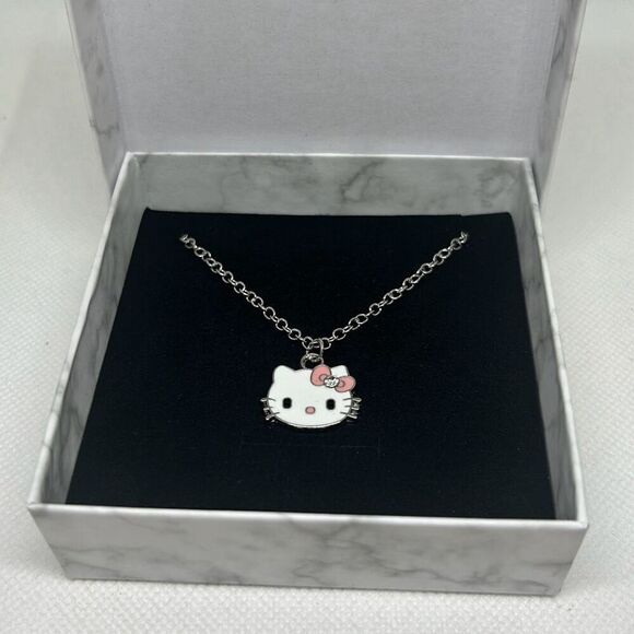 Hello Kitty Necklace - Picture 1 of 1